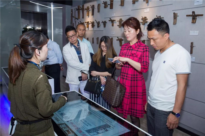 1524534643112399.jpg 18.jpg